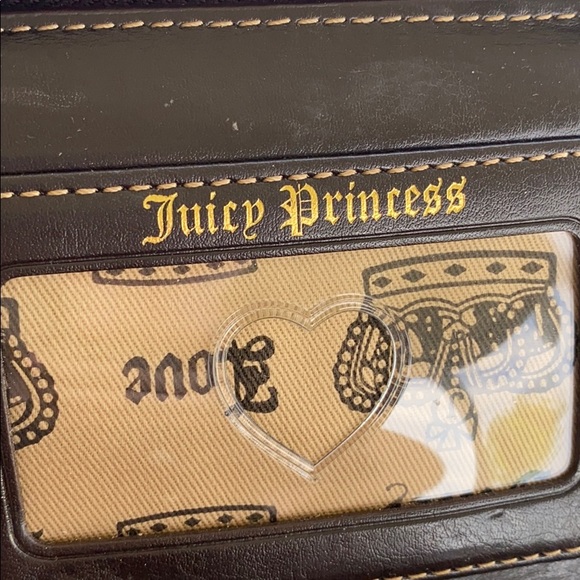 Juicy Couture Brown Velour Zip Wallet - Picture 6 of 8